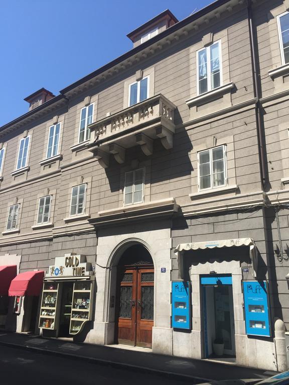 Lo Studio Di Joyce Trieste Exterior photo
